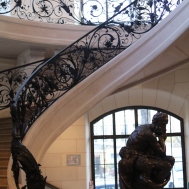 Petit Palais - Escalier et Sculpture de Carpeaux (Hugolin)